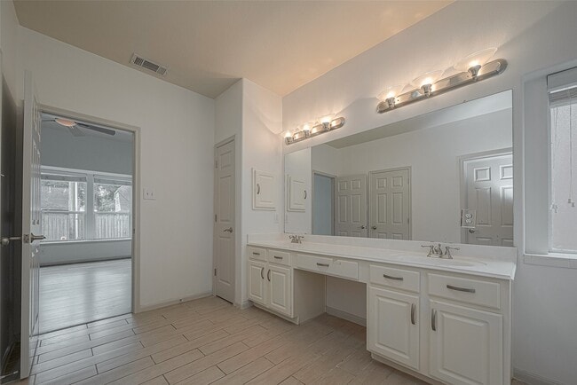 Building Photo - 10514 Eagle Nest Ct