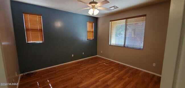 Building Photo - 1630 W Gentle Brook Trail