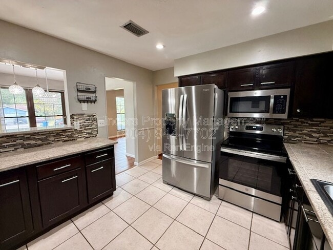 Building Photo - 4023 Grissom Dr