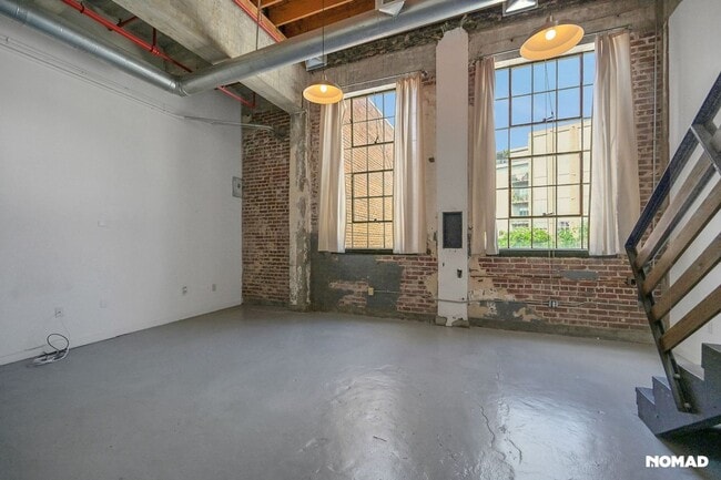 Building Photo - Spacious 1BR Loft in Atlanta near Ponce Ci...