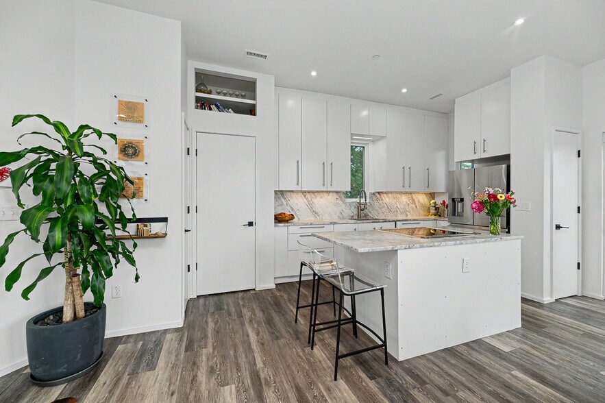 Kitchen Area - 2179 Sol Legare Rd