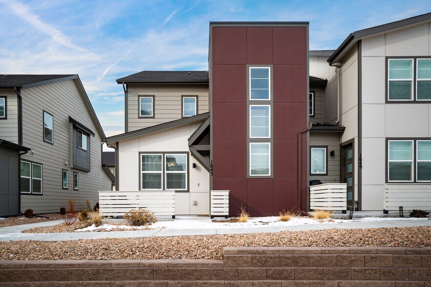 Building Photo - 1643 Rose Quartz Hts