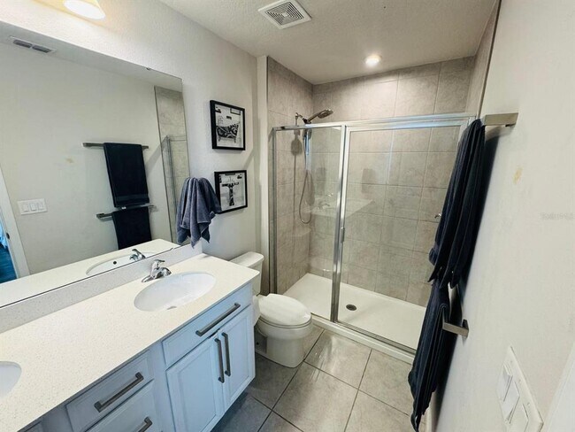 Building Photo - 6313 Glory Bower Dr