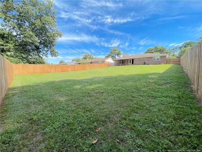 Building Photo - 6754 Weeping Water Run