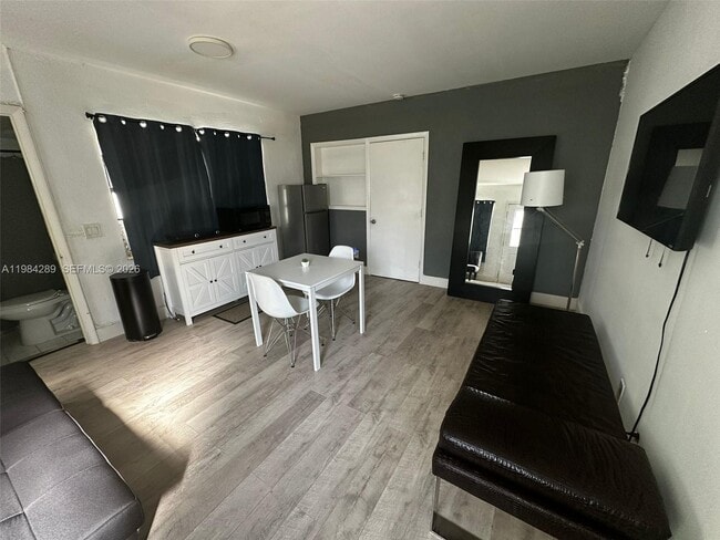 Building Photo - 275 NW 46th St