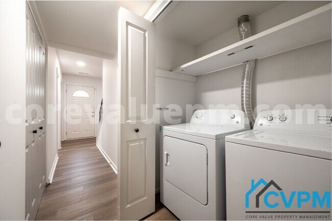 Building Photo - 1250 Stonewood Ct