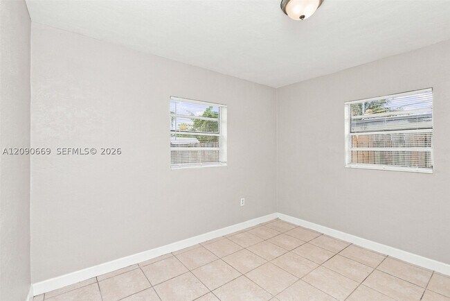 Building Photo - 3951 NW 173rd Terrace