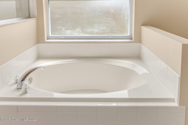 Building Photo - 163 Abello Rd SE