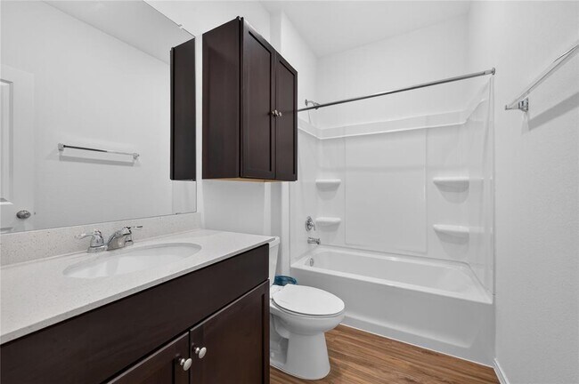 Building Photo - 15608 Spring Hill Ln