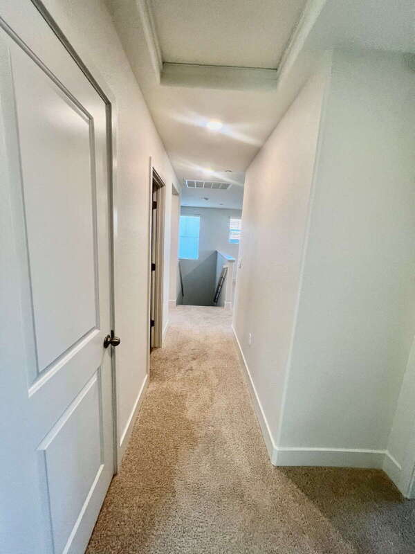 Building Photo - 3215 Center Dr