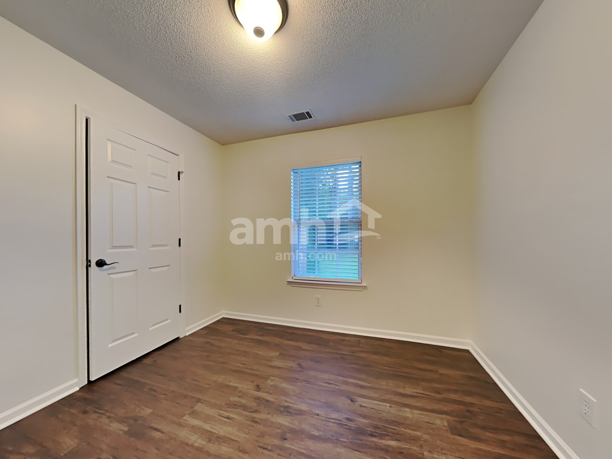 Building Photo - 118 Golden Gate Dr