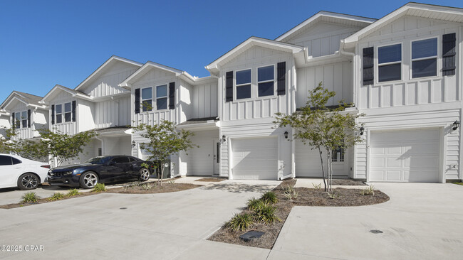 Building Photo - 1761 Jakes Dr