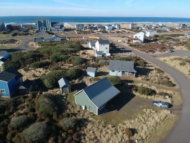 Building Photo - 451 Skylark St SW