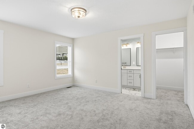 Building Photo - 4499 La Marche Cir