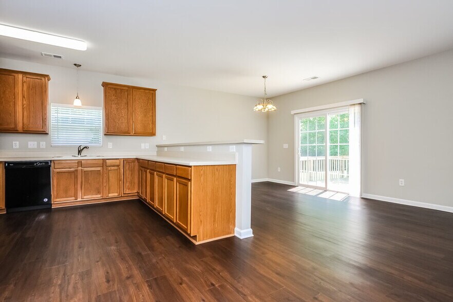 Building Photo - 801 Widewaters Parkway