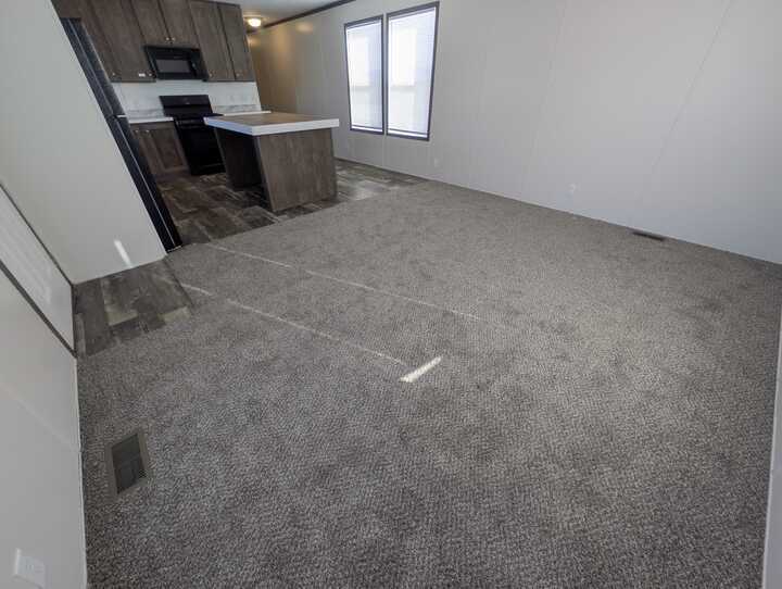 Building Photo - 16151 Notre Dame St