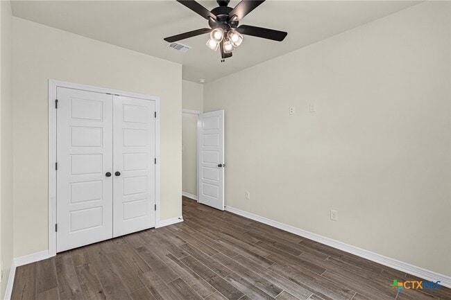 Building Photo - 712 Eagle Pass Dr