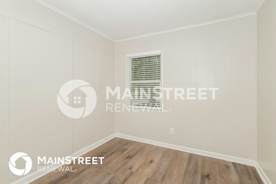 Building Photo - 66 Seminole Rd NE