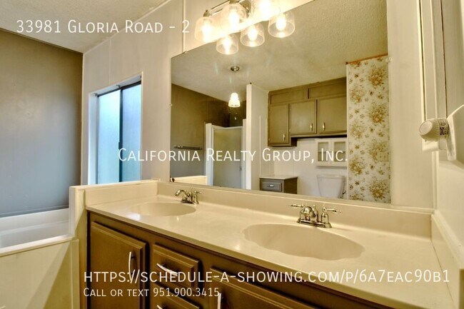 Building Photo - 33981 Gloria Rd