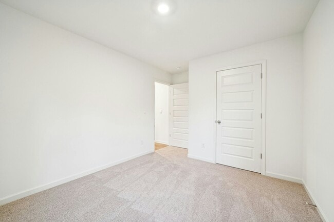 Building Photo - 595 Sterling Pl