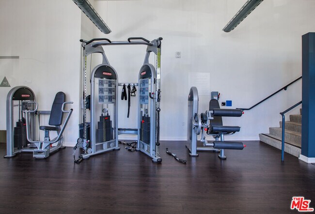 Building Photo - 3111 Vía Dolce