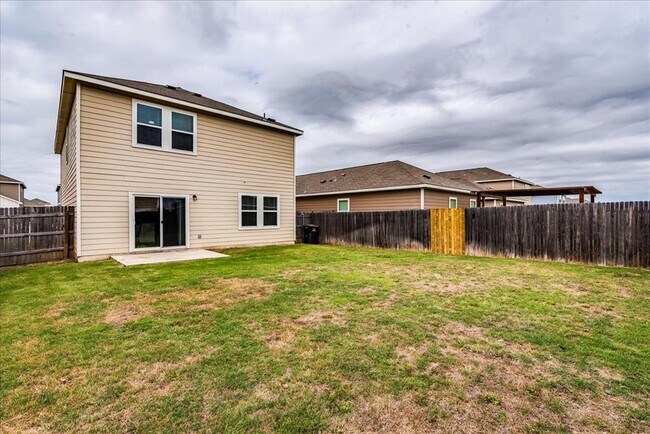 Building Photo - 196 Thistle Ln