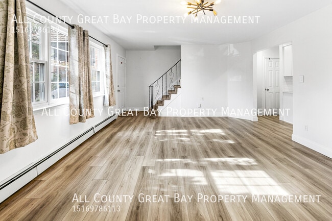 Building Photo - 921 Church St