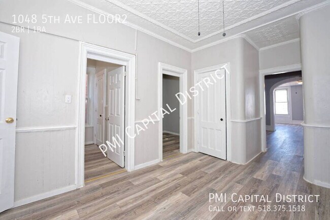 Building Photo - 1048 5th Ave