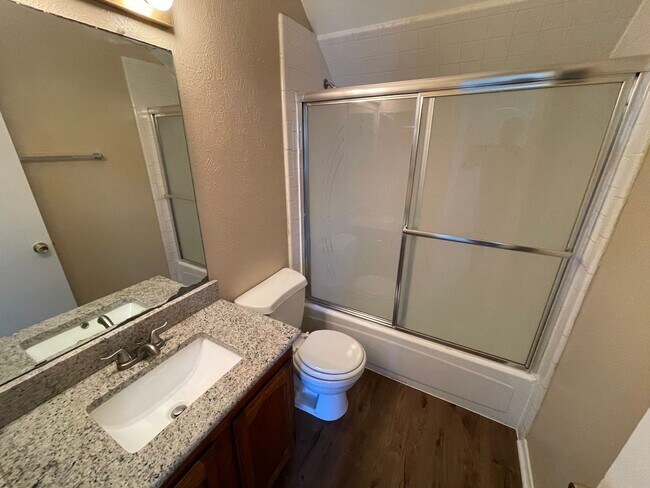 Building Photo - Perfect Home for you!