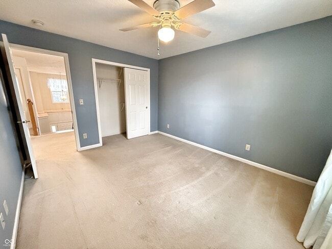 Building Photo - 878 Woodgate Ln