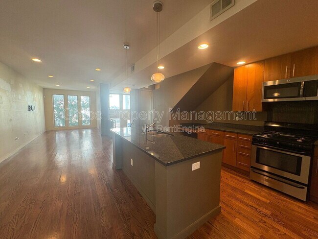 Building Photo - 3400 Larimer St