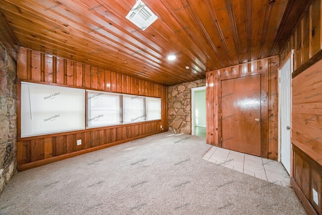 Building Photo - 3236 SW 37th St