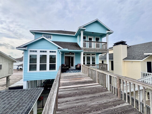 Building Photo - 1177 Sailfish St