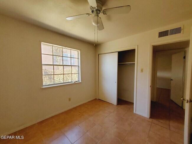 Building Photo - 3146 Federal Ave