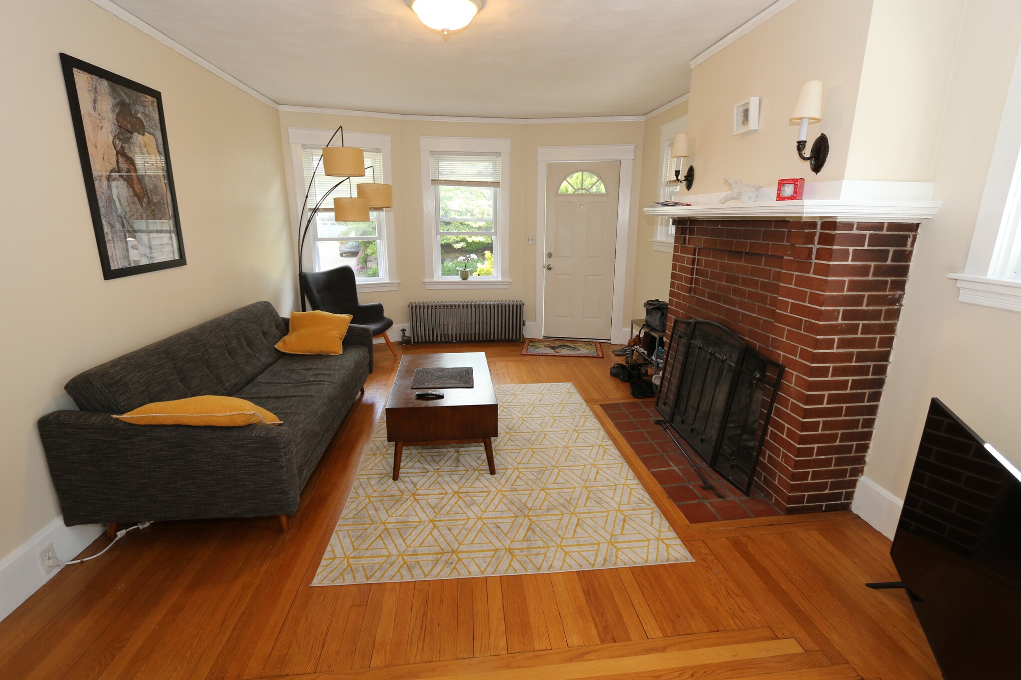 Living Room - 12 Methyl St