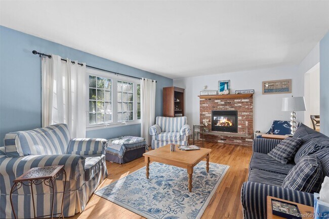 Building Photo - 4 Arbor Ln