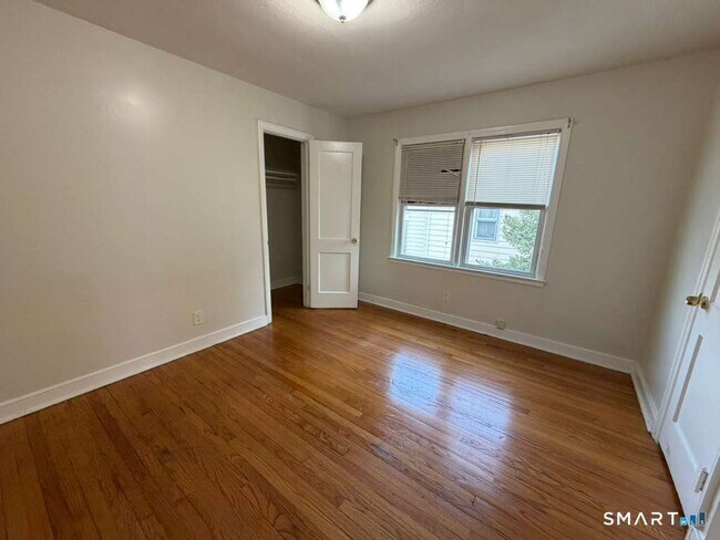 Building Photo - 279 Clermont Ave