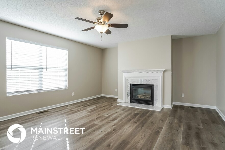 Building Photo - 453 Mayview Dr