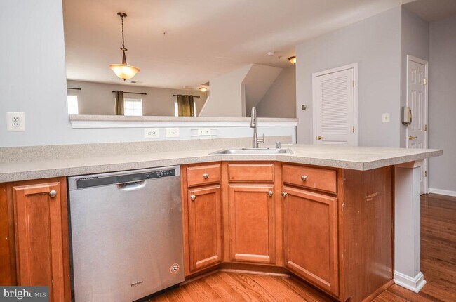 Building Photo - 116 Moore Dr