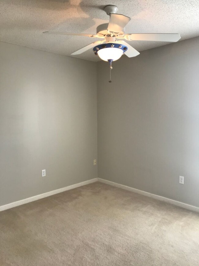 Building Photo - Olive Branch - 3 Bedroom, 2 Full bath Split Plan with Patio and Wood Privacy Fenced in Yard - Ove...