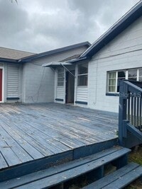 Building Photo - 1045 E Lake Parker Dr