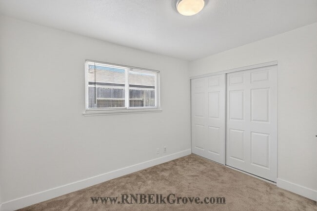 Building Photo - 6844 Sandrock Way