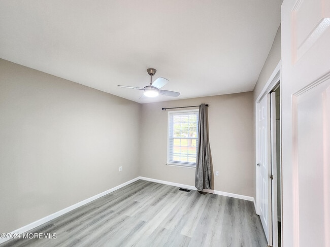 Building Photo - 3D John Adams Ct