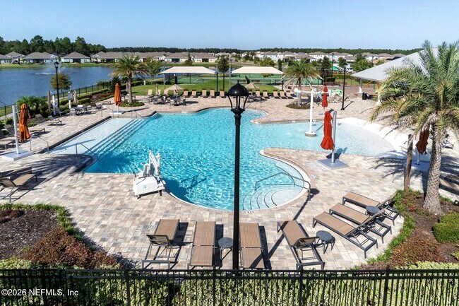 Building Photo - 2077 Amberly Dr