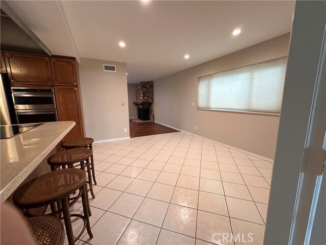 Building Photo - 16711 Greenview Ln