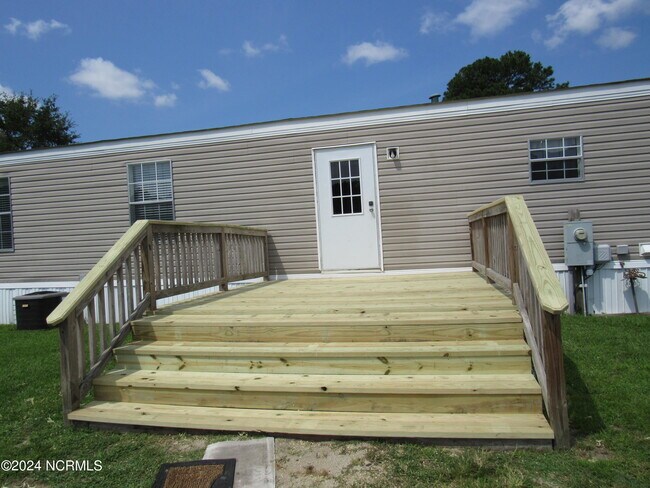 Building Photo - 900 NC-241