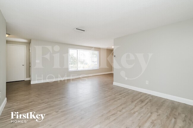 Building Photo - 3641 Windham Dr