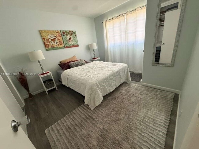 Building Photo - 710 N K St