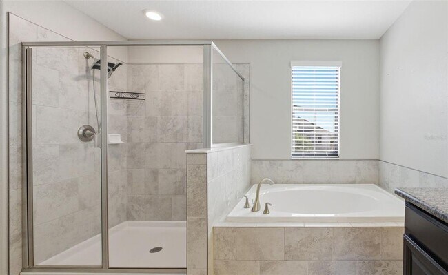 Building Photo - 11014 Little Blue Heron Dr