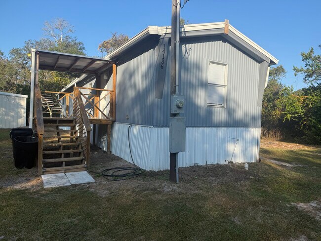 Building Photo - 14136 Little Ranch Rd